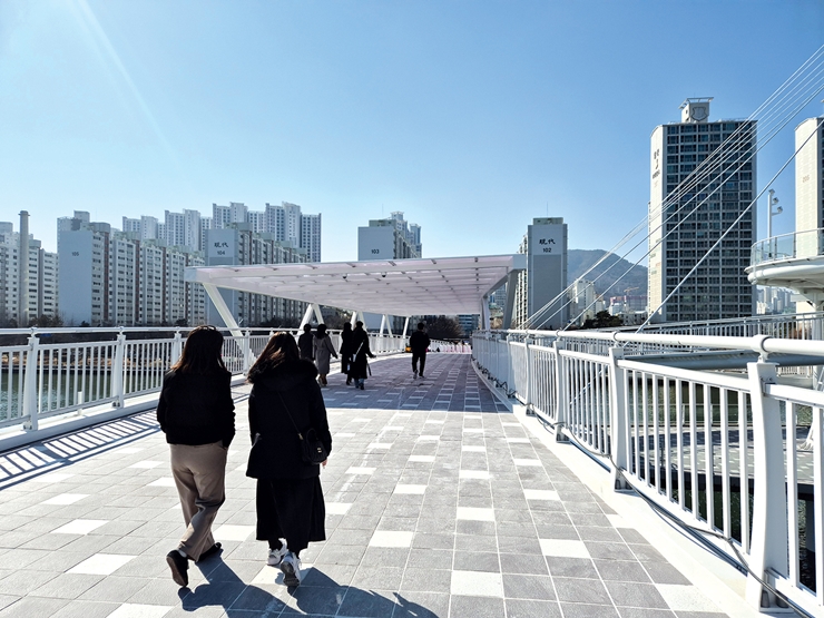 2-1-2 휴먼브릿지 근경_cw12